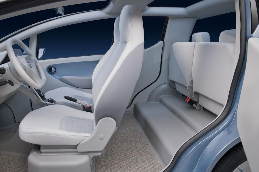  Tata eMO Concept 2012 года  (фото 4 из 11)